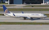 N78285 @ KFLL - Boeing 737-800