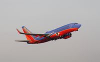 N294WN @ KFLL - Boeing 737-700 - by Mark Pasqualino