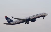 N940UW @ KFLL - Boeing 757-200 - by Mark Pasqualino