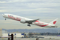 B-2035 @ KLAX - Departing 25L