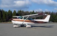 N4977G @ GOO - Parked at the Nevada County Air Park. - by P. Juvet
