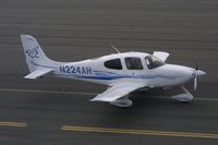 N224AH @ KSMO - At Santa Monica Airport - by lkuipers