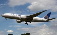 N216UA @ EGLL - UA B772 arriving at LHR - by FerryPNL