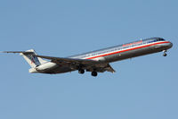 N466AA @ DFW - American Airlines landing at DFW Airport
