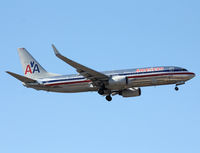 N918AN @ DFW - American Airlines landing at DFW Airport - by Zane Adams
