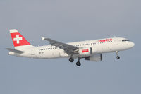 HB-JLP @ LOWW - Swiss Airbus A320 - by Thomas Ranner