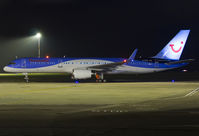 G-CPEU @ EGSH - Fresh out of spray in Thomson's Dreamliner livery.