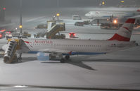 OE-LBN @ LOWW - Austrian Airbus A320 - by Thomas Ranner