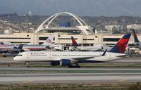 N699DL @ KLAX - Boeing 757-200