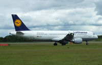 D-AIZI @ EGPH - Lufthansa A320 Arrives from Frankfurt