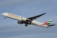 A6-EBT @ LOWW - Emirates Boeing 777-300 - by Dietmar Schreiber - VAP