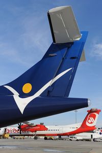 OE-LIB @ LOWW - Intersky ATR72 - by Dietmar Schreiber - VAP