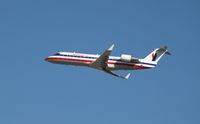 N464SW @ KLAX - CL-600-2B19 - by Mark Pasqualino