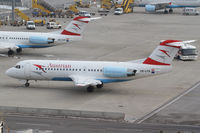 OE-LFK @ LOWW - Austrian Fokker 70 - by Thomas Ranner
