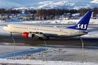 LN-RPM @ ENTC - SAS's LN-RPM (Frigg Viking), 2000 Boeing 737-883, c/n: 30195 at Tromso