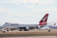 VH-OEF @ DFW - Qantas 747 at DFW Airport