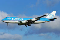 PH-CKA @ EHAM - KLM Royal Dutch Airlines Cargo (Martinair) Boeing B747-406F/ER/SDC final approach