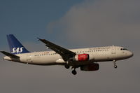 OY-KAL @ EKCH - By Erik Oxtorp. Comming in for landing at rw 04L in CPH - by Erik
