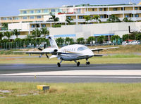 N146SL @ TNCM - N146SL