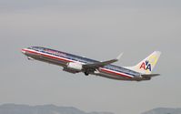 N905AN @ KLAX - Boeing 737-800 - by Mark Pasqualino