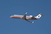 N423SW @ KLAX - CL-600-2B19 - by Mark Pasqualino