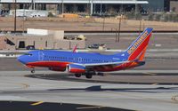N256WN @ KPHX - Boeing 737-700 - by Mark Pasqualino