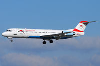OE-LVI @ VIE - Austrian Airlines - by Chris Jilli