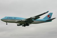 HL7495 @ EGLL - Korean Air - by Howard J Curtis