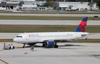 N315US @ KFLL - Airbus A320 - by Mark Pasqualino