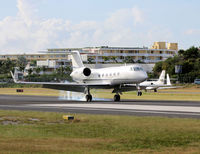 N710WJ @ TNCM - N710WJ