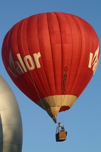 G-BEXZ - Valor. At the Icicle Balloon Meet, Savernake. - by Howard J Curtis