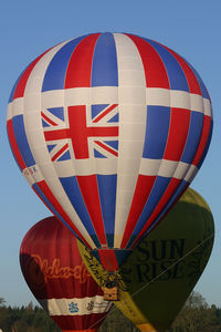 G-UKUK - At the Icicle Balloon Meet, Savernake. - by Howard J Curtis