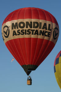 G-BTPV - Mondial Assistance. At the Icicle Balloon Meet, Savernake. - by Howard J Curtis