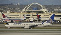 N37409 @ KLAX - Arriving at LAX on 25L - by Todd Royer