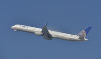N75861 @ KLAX - Departing LAX - by Todd Royer