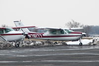 N76177 @ KIXD - jammed among the snow