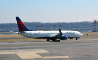 N399DA @ KDCA - Taxi DCA - by Ronald Barker