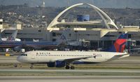 N316US @ KLAX - Taxiing to gate at LAX - by Todd Royer