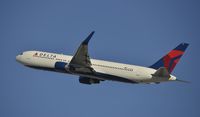 N176DN @ KLAX - Departing LAX - by Todd Royer