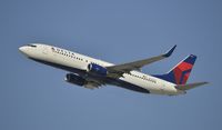 N394DA @ KLAX - Departing LAX - by Todd Royer