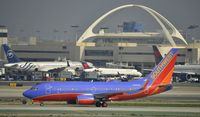 N785SW @ KLAX - Taxiing to gate - by Todd Royer