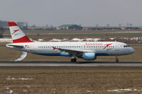 OE-LBO @ LOWW - Austrian Airbus A320 - by Thomas Ranner