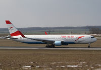 OE-LAW @ LOWW - Austrian Boeing 767 - by Thomas Ranner