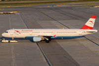 OE-LBA @ VIE - Austrian Airlines - by Chris Jilli