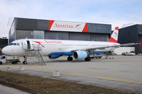 OE-LBA @ VIE - Austrian Airlines - by Chris Jilli