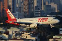 PR-MBI @ SBSP - TAM A319 landing in CGH - by FerryPNL
