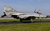 37 84 @ ETSN - taxying to the flightline