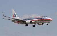 N892NN @ KMIA - Boeing 737-800 - by Mark Pasqualino