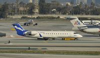 N465SW @ KLAX - Taxiing to gate at LAX - by Todd Royer