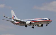 N847NN @ KMIA - Boeing 737-800 - by Mark Pasqualino